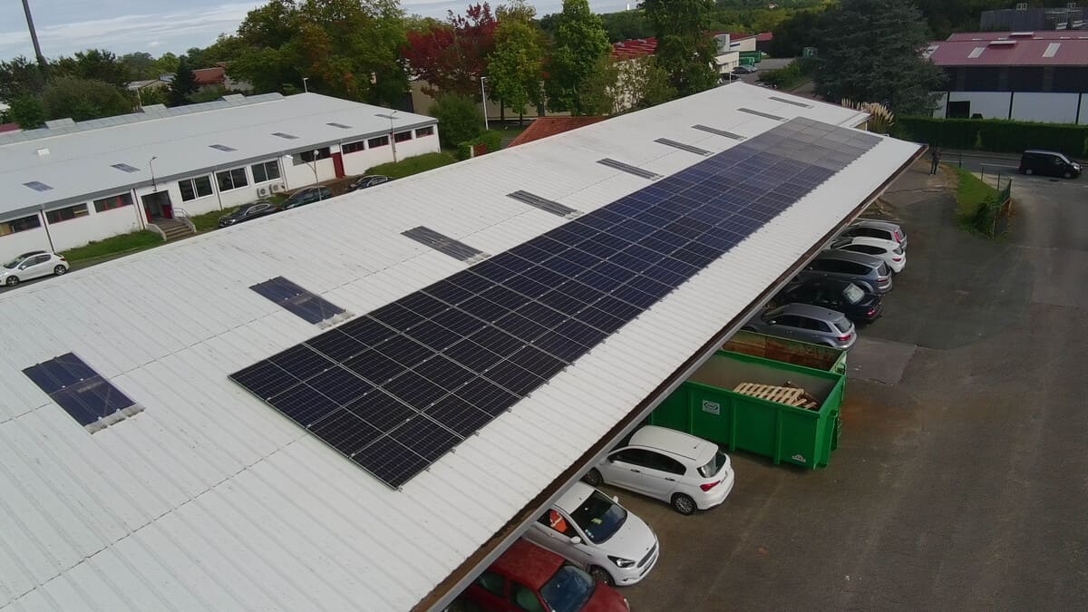 Panneaux solaires sur toiture